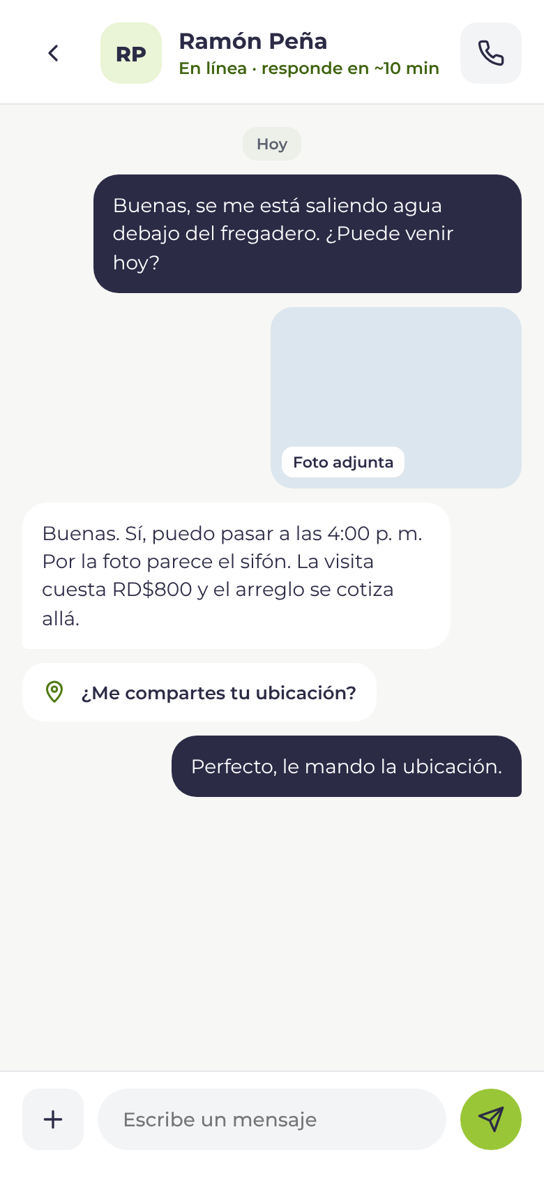 Chat entre un cliente y un proveedor con el aviso de no pagar por adelantado